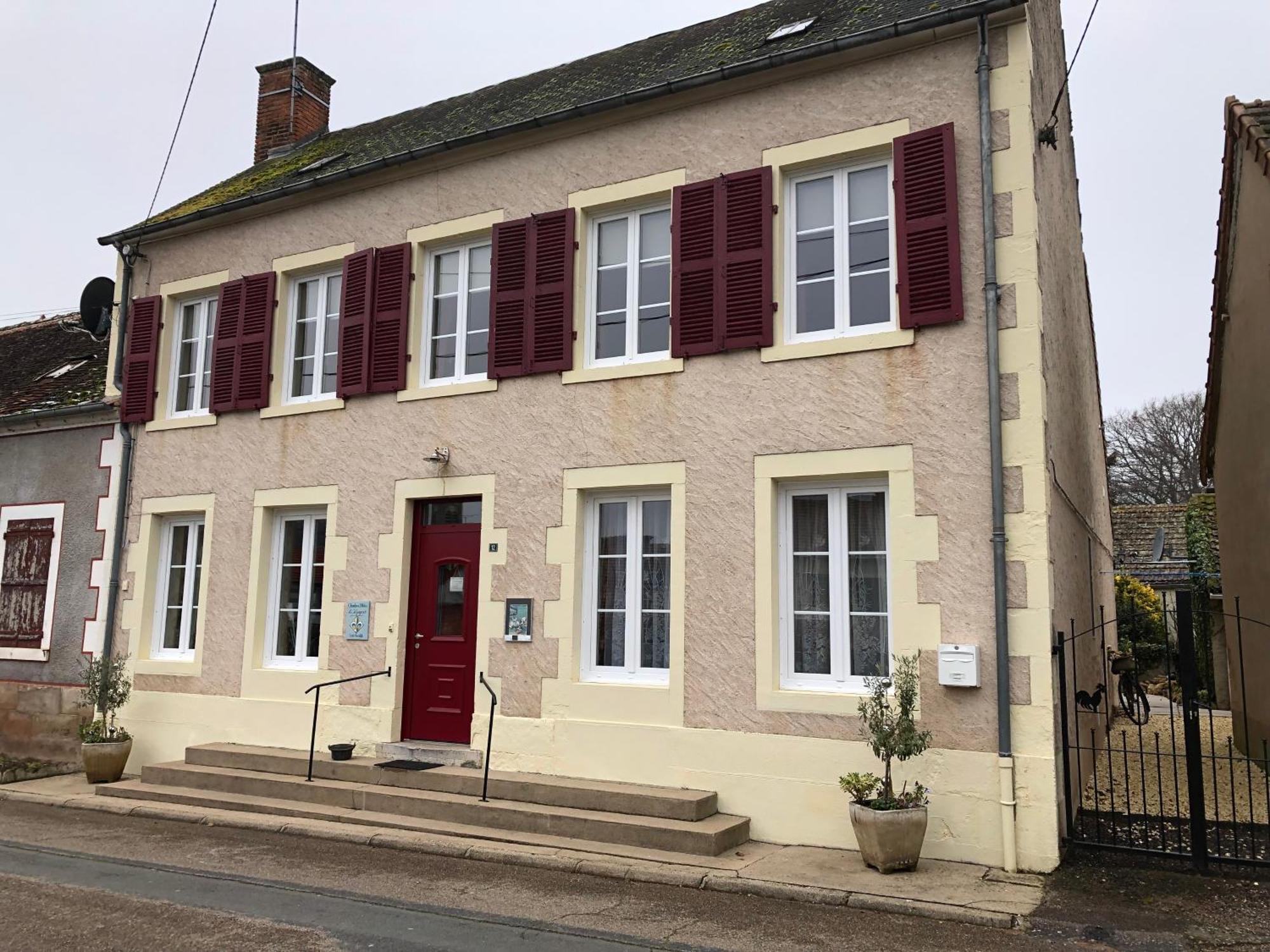 Bed and Breakfast Le Voyageur Saint-Bonnet-Tronçais Esterno foto